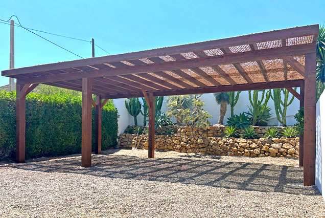 Pérgola natural para jardín de casa rural El Sarmiento En Mojácar, Almería